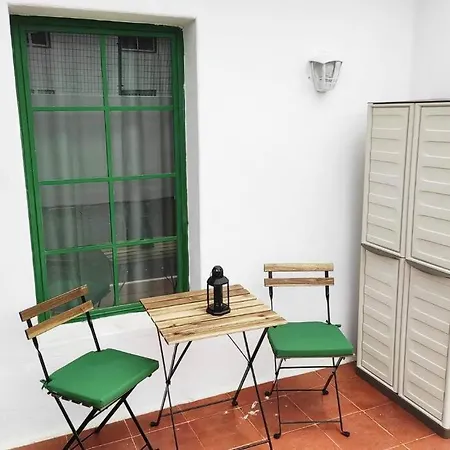 Bellaloe Apartment Tias